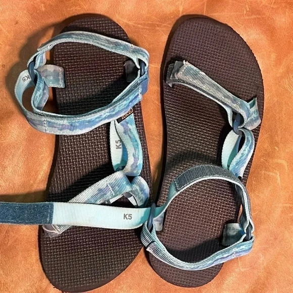 Teva Kid’s 5 Blue Fabric Strap Sandals - Picture 11 of 12